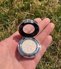 Load image into Gallery viewer, Moonlight Multi Chrome Eyeshadow
