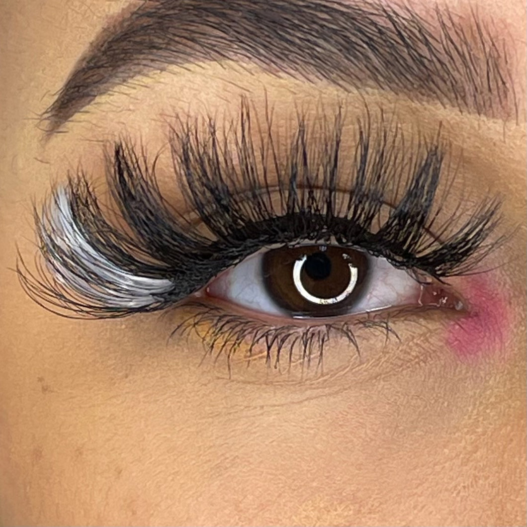 White Fabulash Lashes