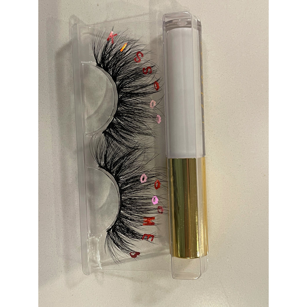 Kiss Me Valentines Lashes